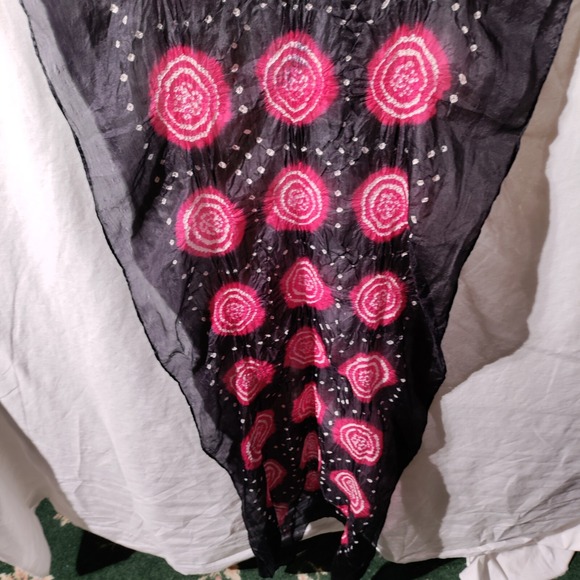 Black With Red Circles White dots pattern Scarf Stole Unbranded 21" x 81" - Picture 4 of 16